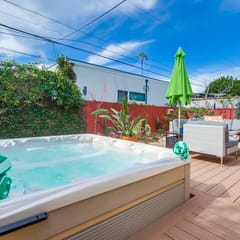 Call for Summer 2027 Availability - Walk To Shores!  A/C/Hot Tub