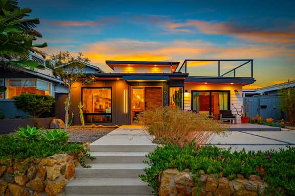 Partial Ocean Views/Walk to All/Great Location! - Image 4