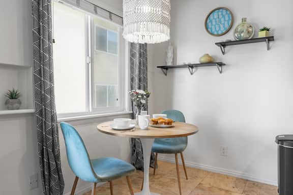 Across From Beach/Walk To All/Close to Cuvier Club/Wedding Bowl - Image 4