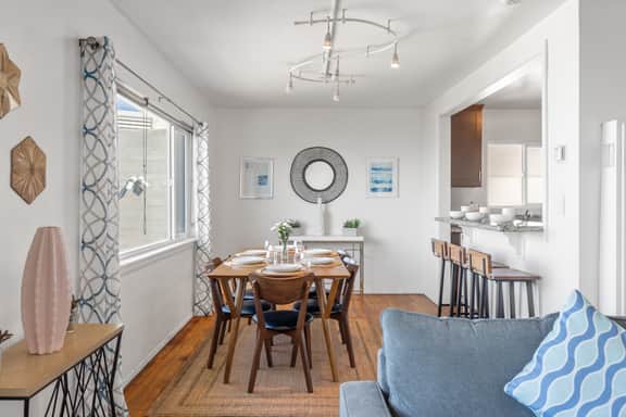 Oceanfront/Steps to Beach & Wedding Bowl/Views! - Image 3